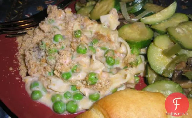Caçarola De Macarrão De Atum
