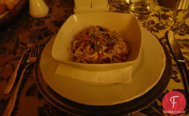 Atum Com Cobertura Crocante E Macarrão