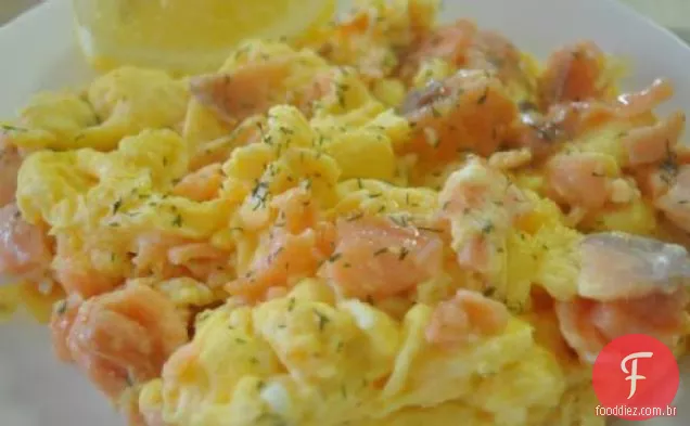 Ovos Mexidos Com Salmão Defumado