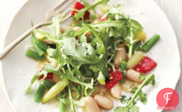 Salada de três feijões com rúcula e pimentão