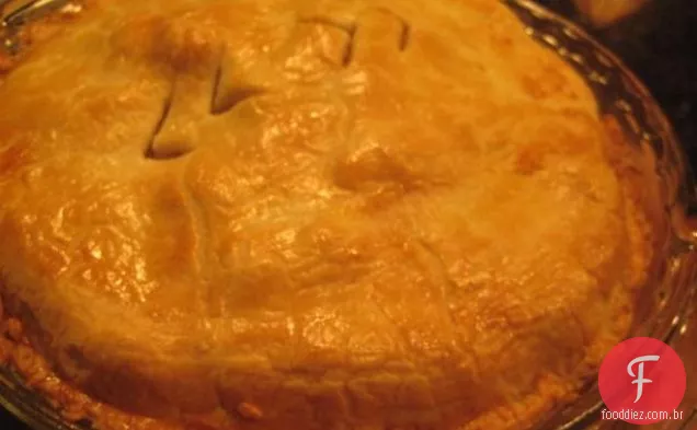 Torta De Salmão Com Molho De Ovo
