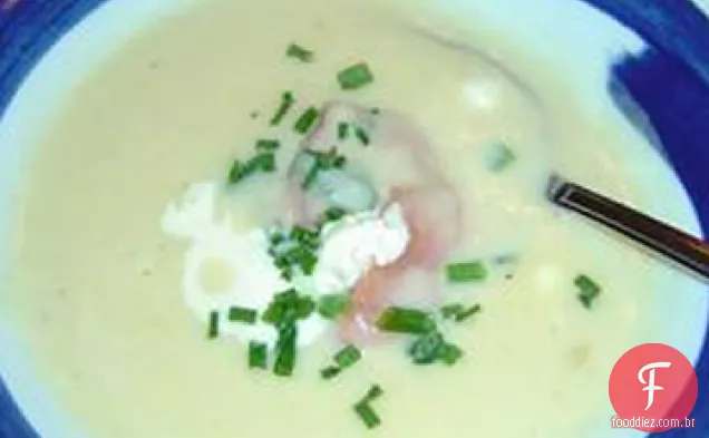 Sopa de batata com rosetas Gravlax