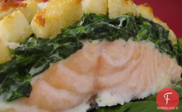 Salmão Assado Com Espinafre Mascarpone