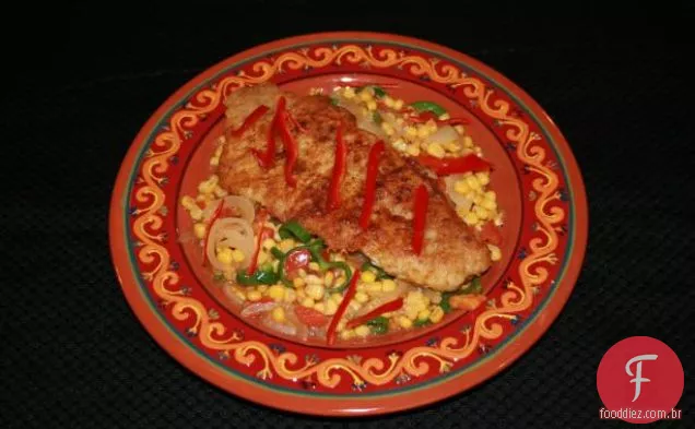 Pargo vermelho mexicano com pimentão e milho
