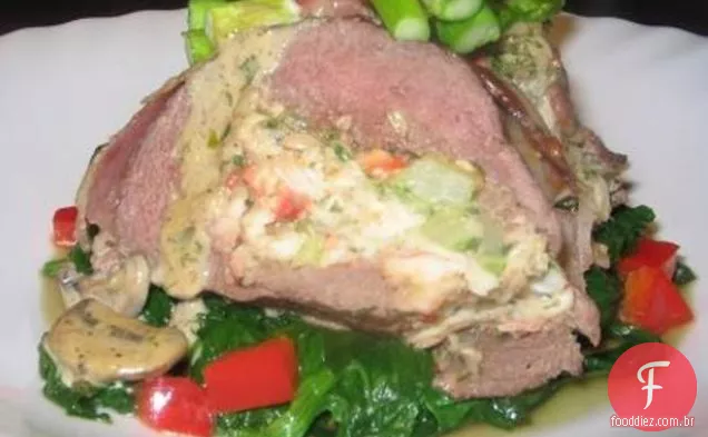 Caranguejo Recheado De Avestruz / filé de carne com molho de pimenta
