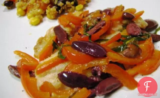 Filé de peixe com manteiga de alho e azeitonas pretas