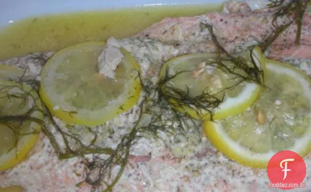 Salmão Escocês Com Manteiga De Ervas