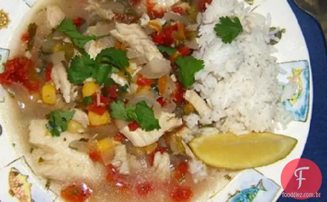 Sopa de peixe quente e picante