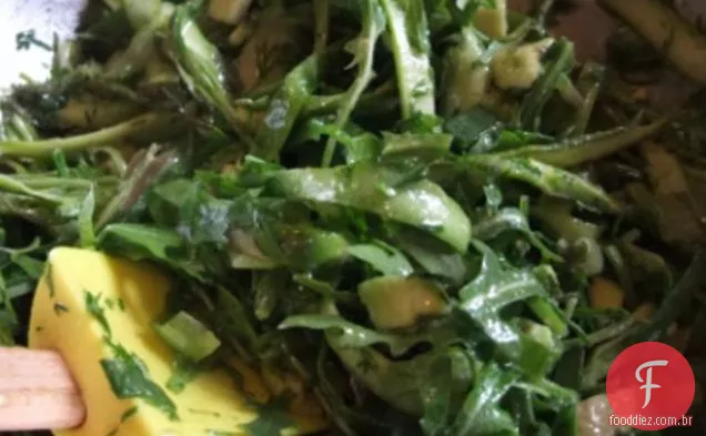 Salada De Quinoa Com Rúcula, Aspargos E Abacate