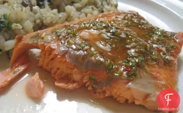 Peixe com molho de mandarim e endro
