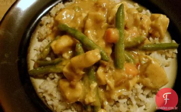 Frango Cremoso De Amendoim