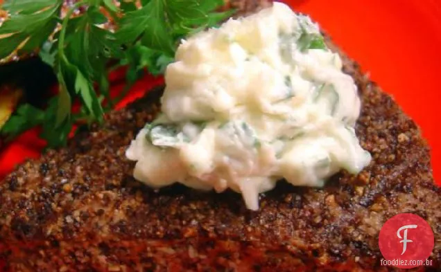 Bife De Atum Grelhado Com Salsa-Manteiga De Alho