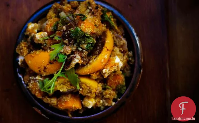 Salada De Quinoa Com Abóbora Assada E Laranja