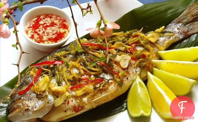 Dourada dourada com cebolinha e gengibre