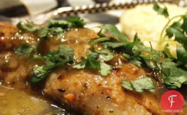Peixe Enegrecido Com Salsa Verde (Low Carb)