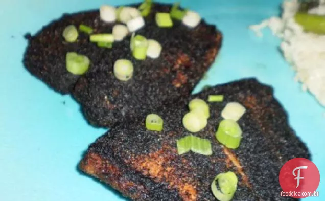 Cajun Peixe Enegrecido