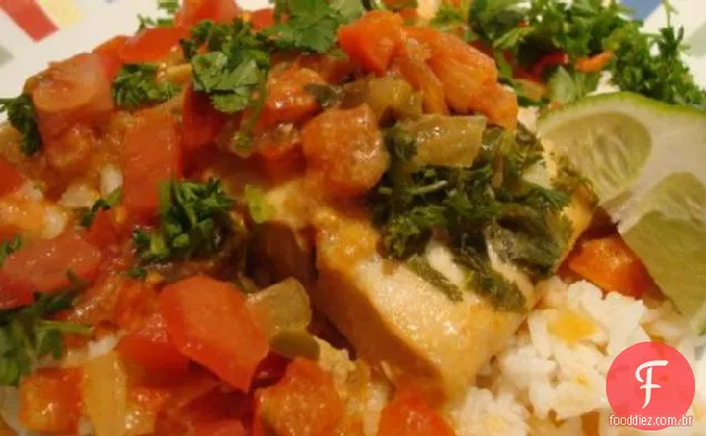 Pescado Con Coco (peixe em molho de coco)