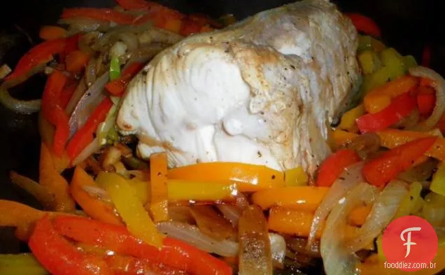Filetes de alabote grelhados com tomate e endro