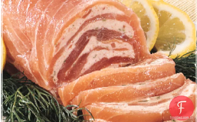 Alaskan Halibut de Ellyn Goodrich e salmão Gefilte peixe Terrina (Pareve)