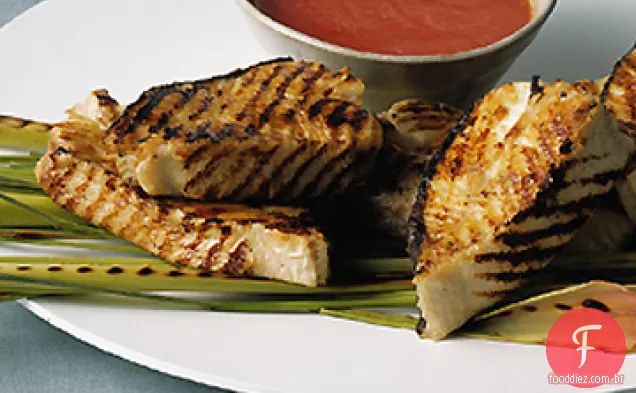 Alabote grelhado com molho de tomate Capim-Limão