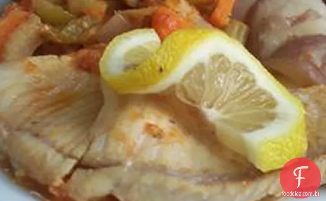 Peixe Em Uma Mancha Vegetal