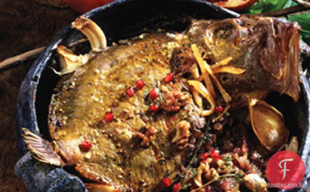 Peixe recheado com molho de romã (Mahi-ye tu por ba anar) Receita