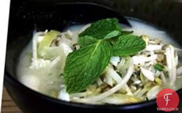 Doce e azedo sopa de peixe de Natal