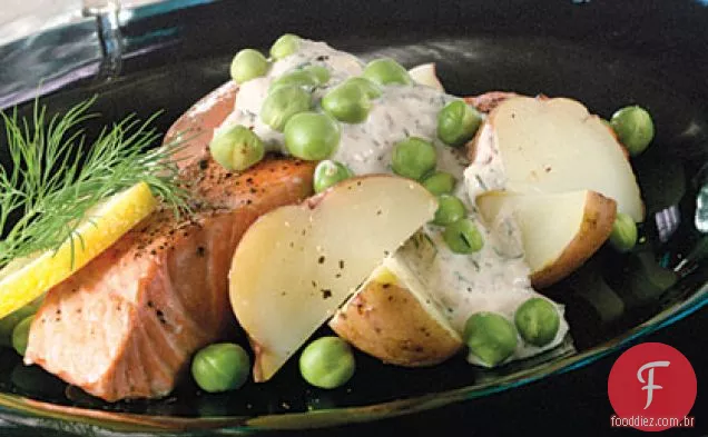 Salada De Salmão E Batata Com Molho De Limão E Endro