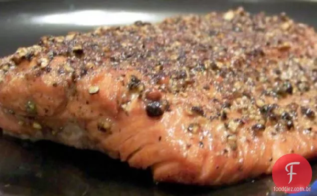 Salmon Au Poivre