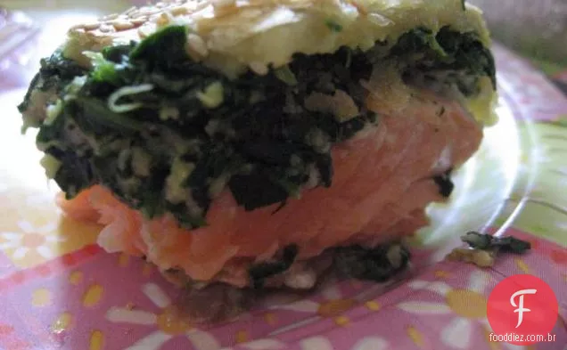 Salmão Chinês De Cinco Especiarias Com Caldo De Gengibre
