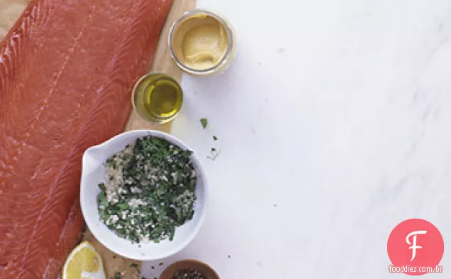 Salmão com crosta de ervas com limões torrados