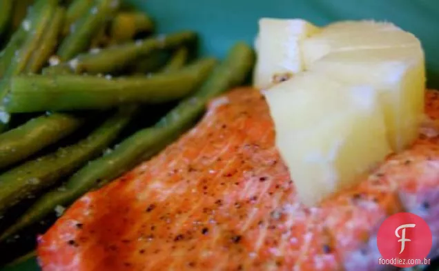 Salmão grelhado com mel de Applebee