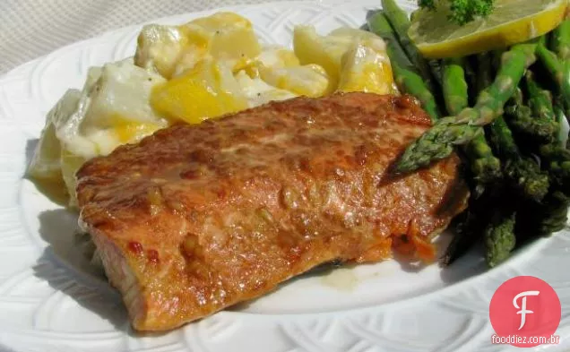 Merle's Horseradish Salmon Log