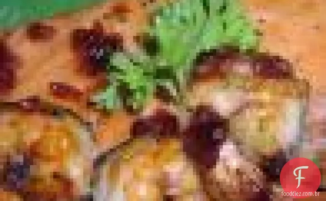Salmão escalfado em champanhe com alcaparras e estragão