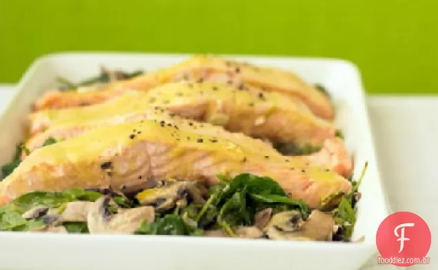 Salmão com molho de mostarda e laranja