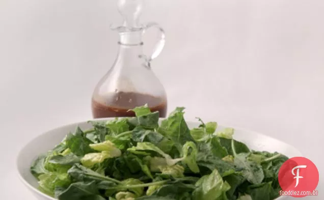 Salada Romaine E Rúcula Com Molho De Alho Assado