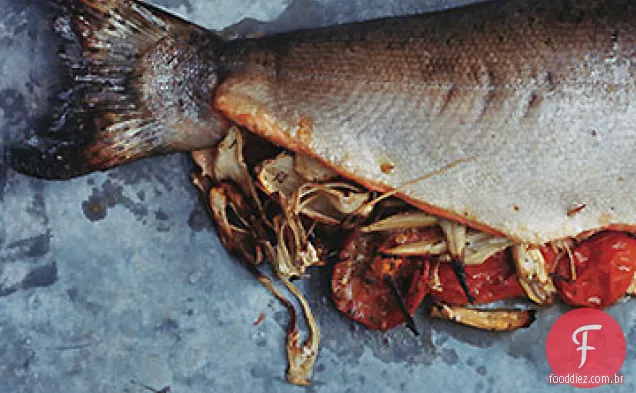 Salmão recheado com tomate e Erva-Doce Com Molho De Manjericão