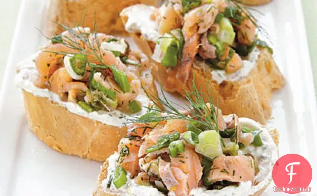 Salmão Defumado Crostini