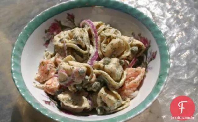 Salmão defumado e salada Tortellini