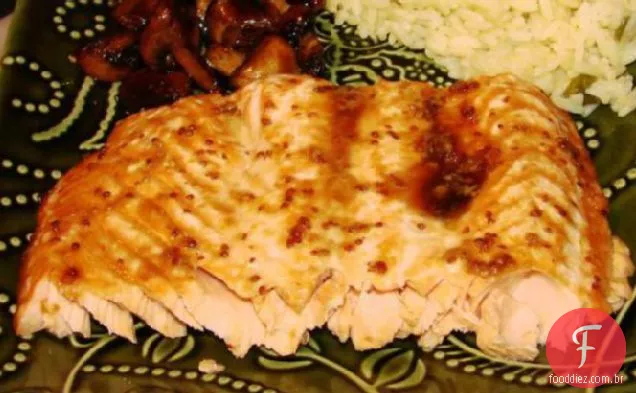 Salmão vitrificado de bordo [ou truta ]