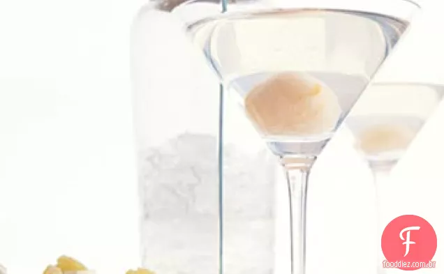 Sanduíches de pepino e salmão defumado