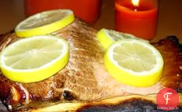 Cedro Canadense Salmão Plantado