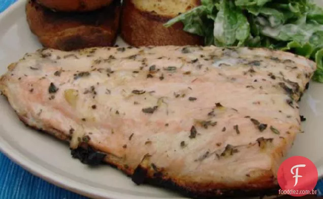 Salmão Grelhado Na Primavera