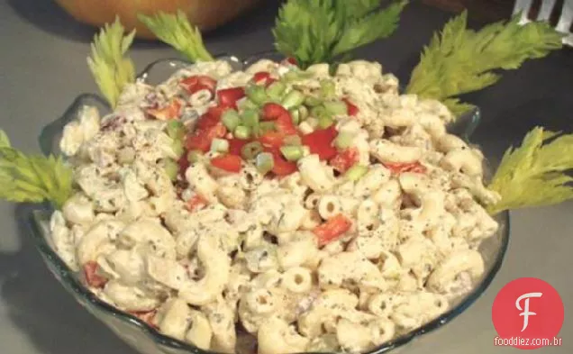 Salada de salmão e macarrão