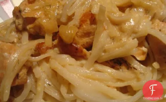 Capellini com salmão e limão-endro-molho de Vodka
