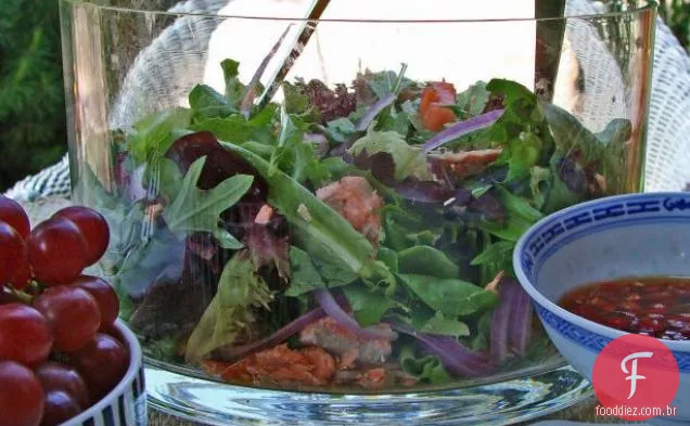 Salmão Com Molho De Ervas