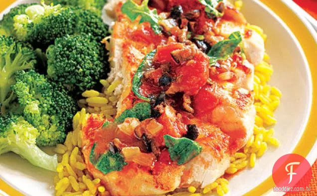 Frango com tomate e rúcula