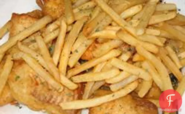 Peixe e batatas fritas