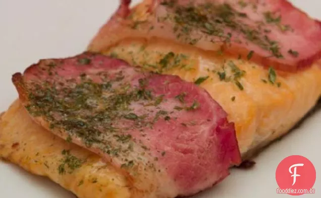 Truta embrulhada em Bacon