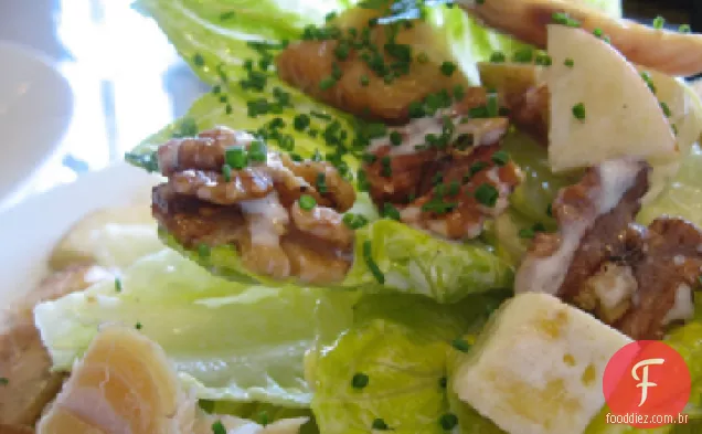 Salada Linguine de limão e truta defumada